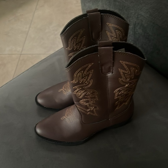 Boot 👢 👧 size 2 - Picture 3 of 5